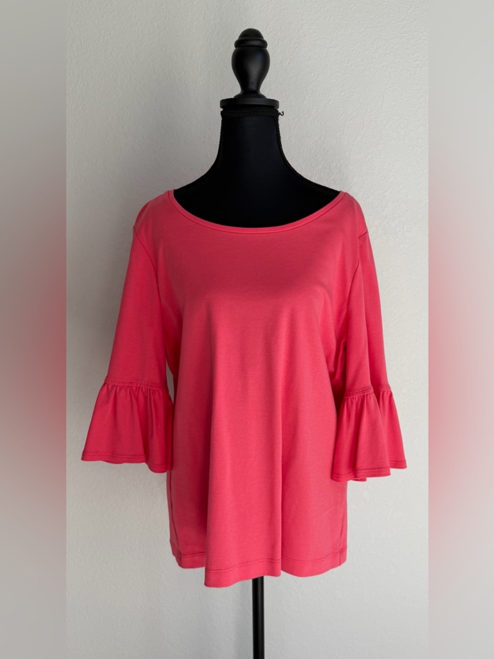 EUC Chico's Vibrant Coral Pink Bell Sleeve Blouse, Size‎ 2, Large